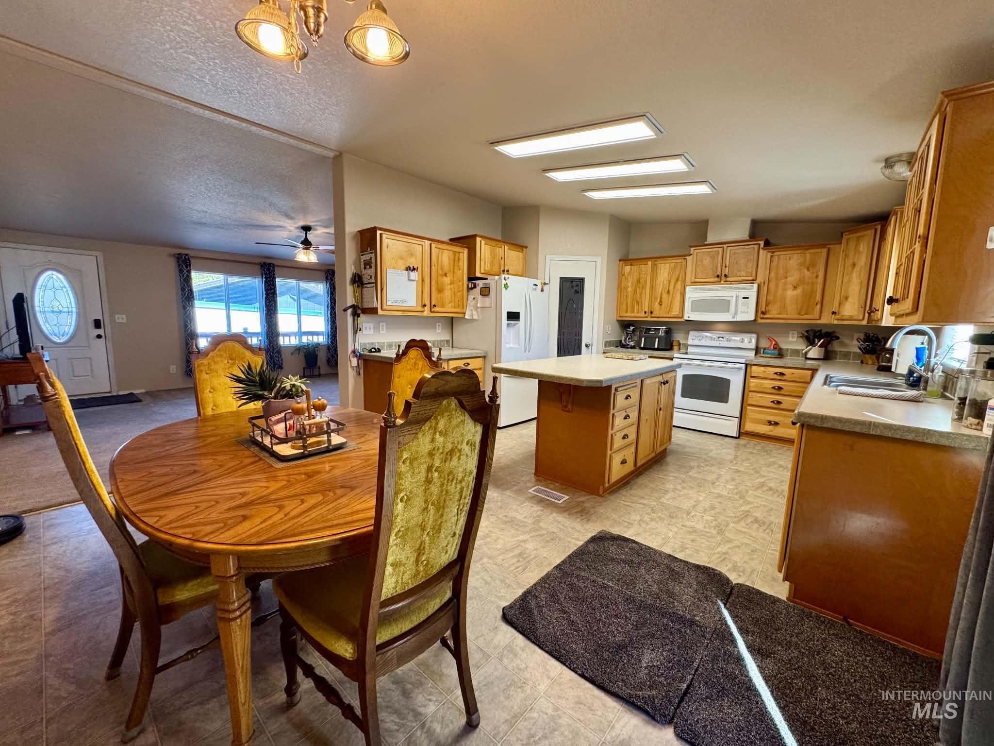 2207 Grelle Ave Property Photo 7