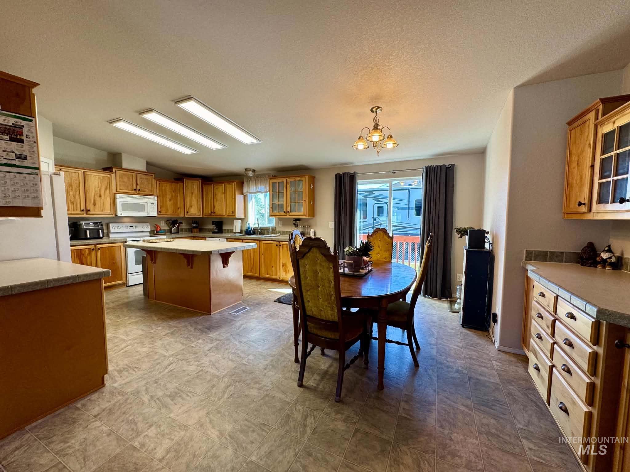 2207 Grelle Ave Property Photo 9