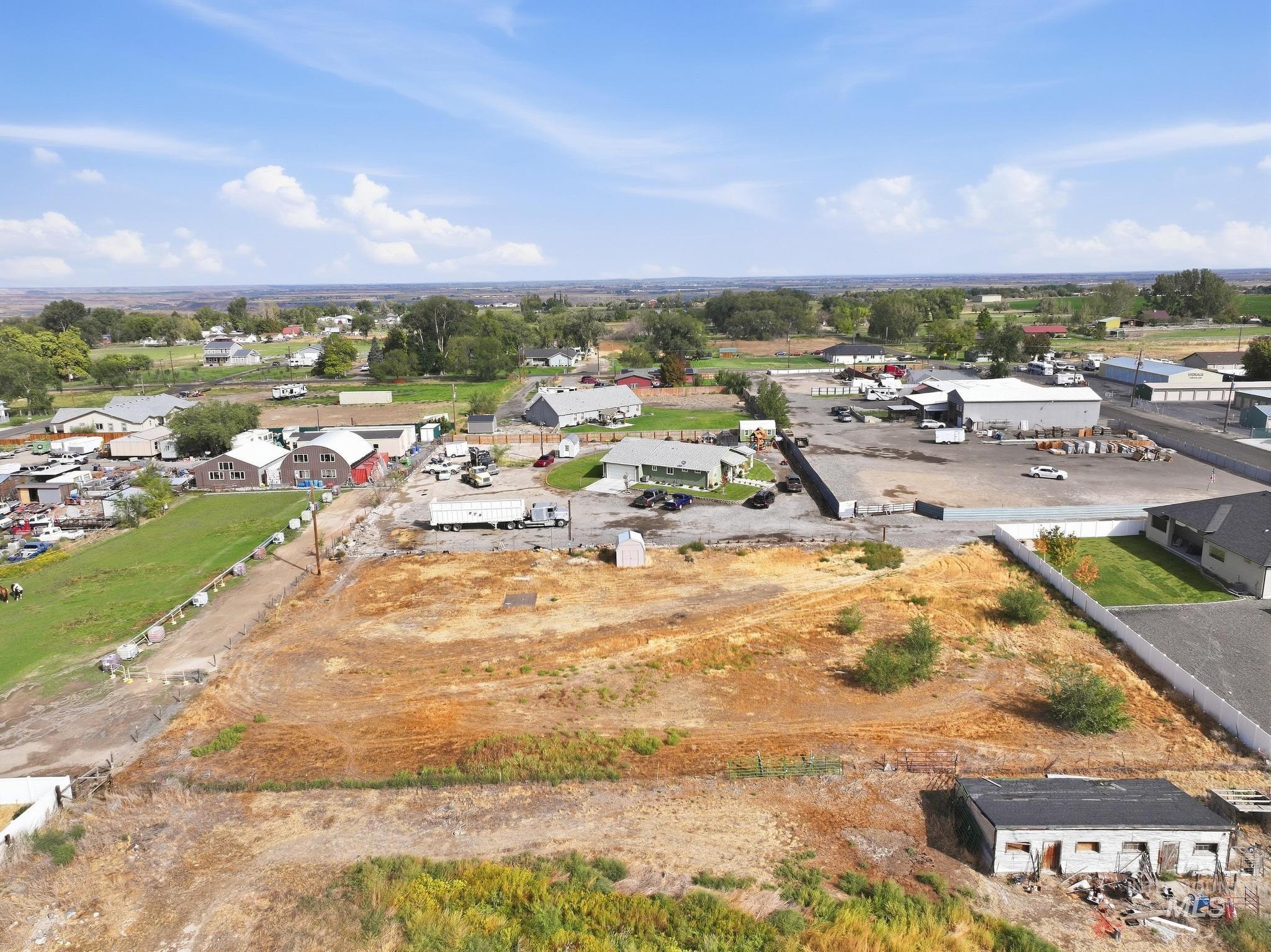 605 Barsness Rd Property Photo 11