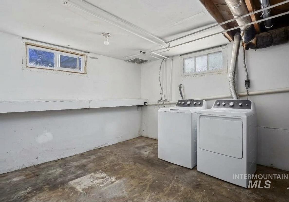 166 Carney St Property Photo 20