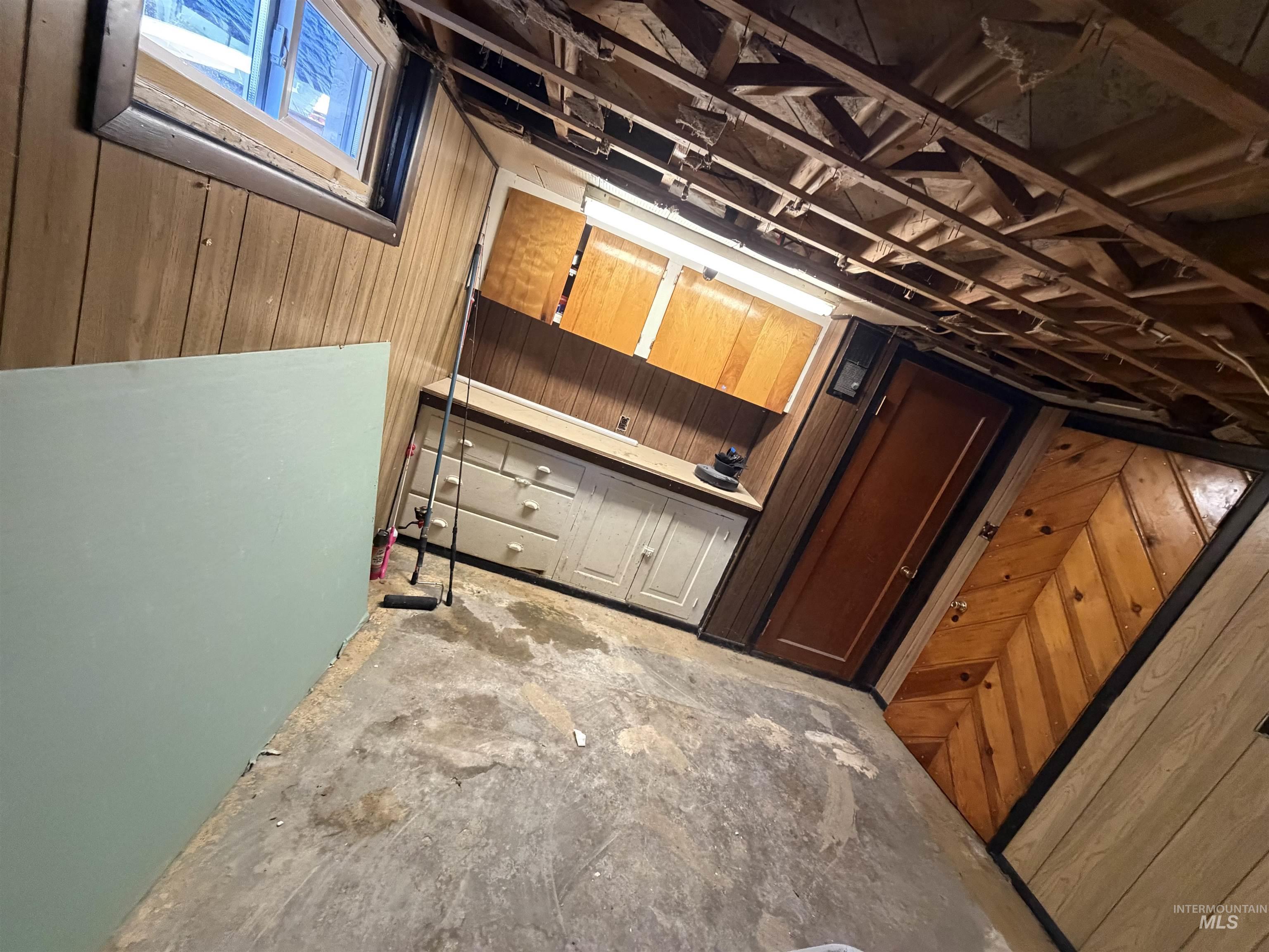 166 Carney St Property Photo 21