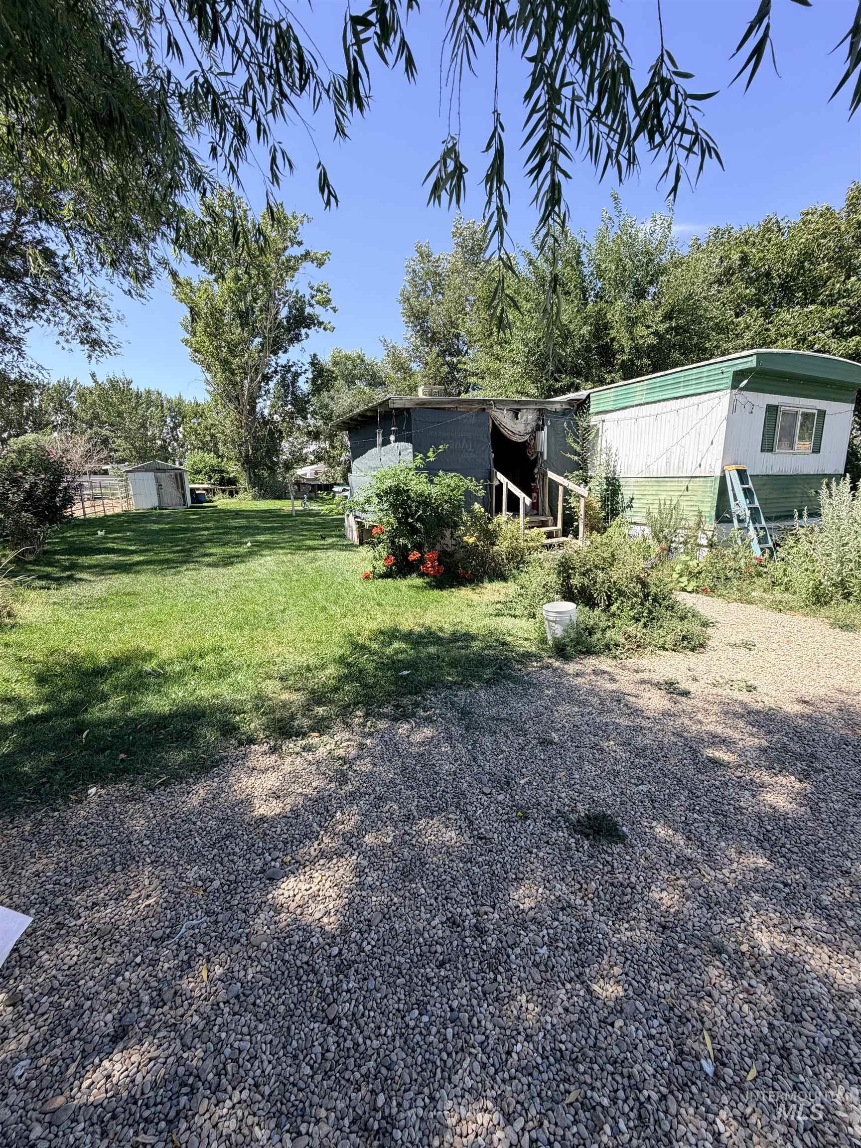 3729 Pioneer Rd Property Photo 4