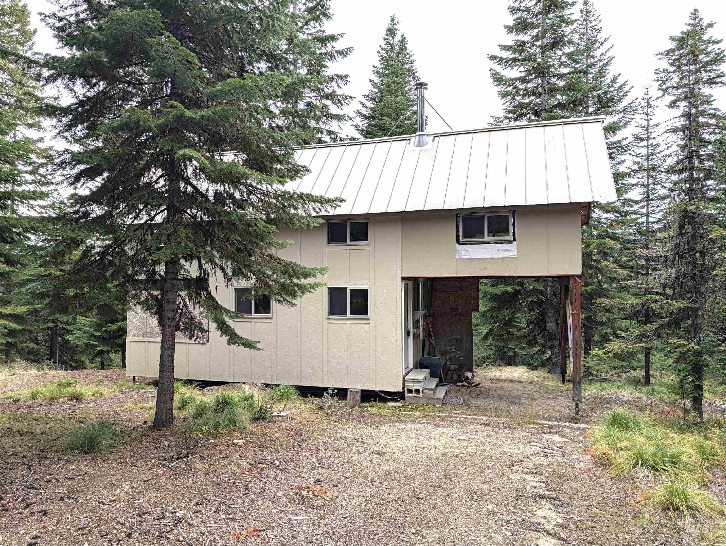 524 Rhett Creek Road Property Photo 1