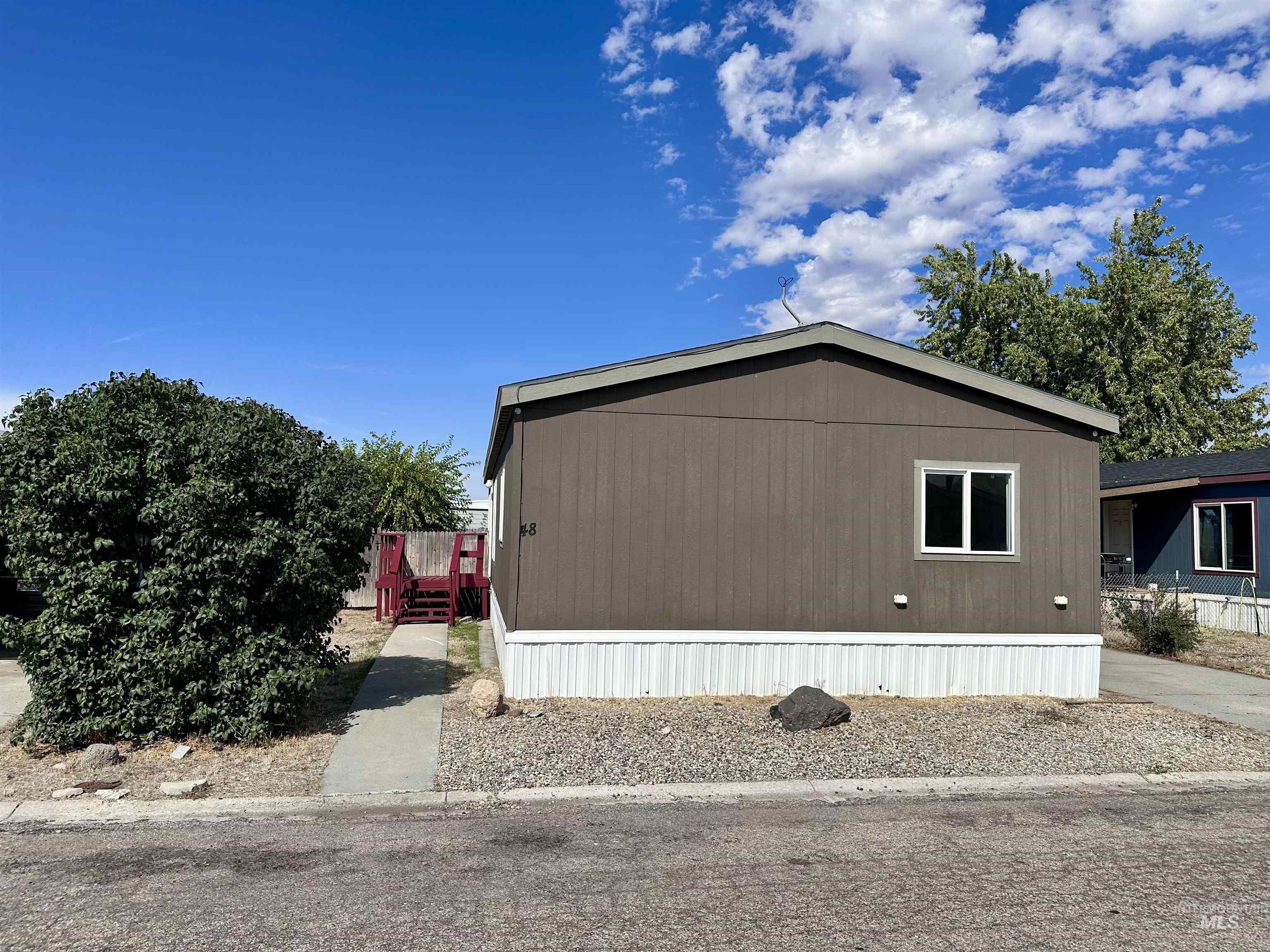 701 Monte Vista Dr Property Photo 2