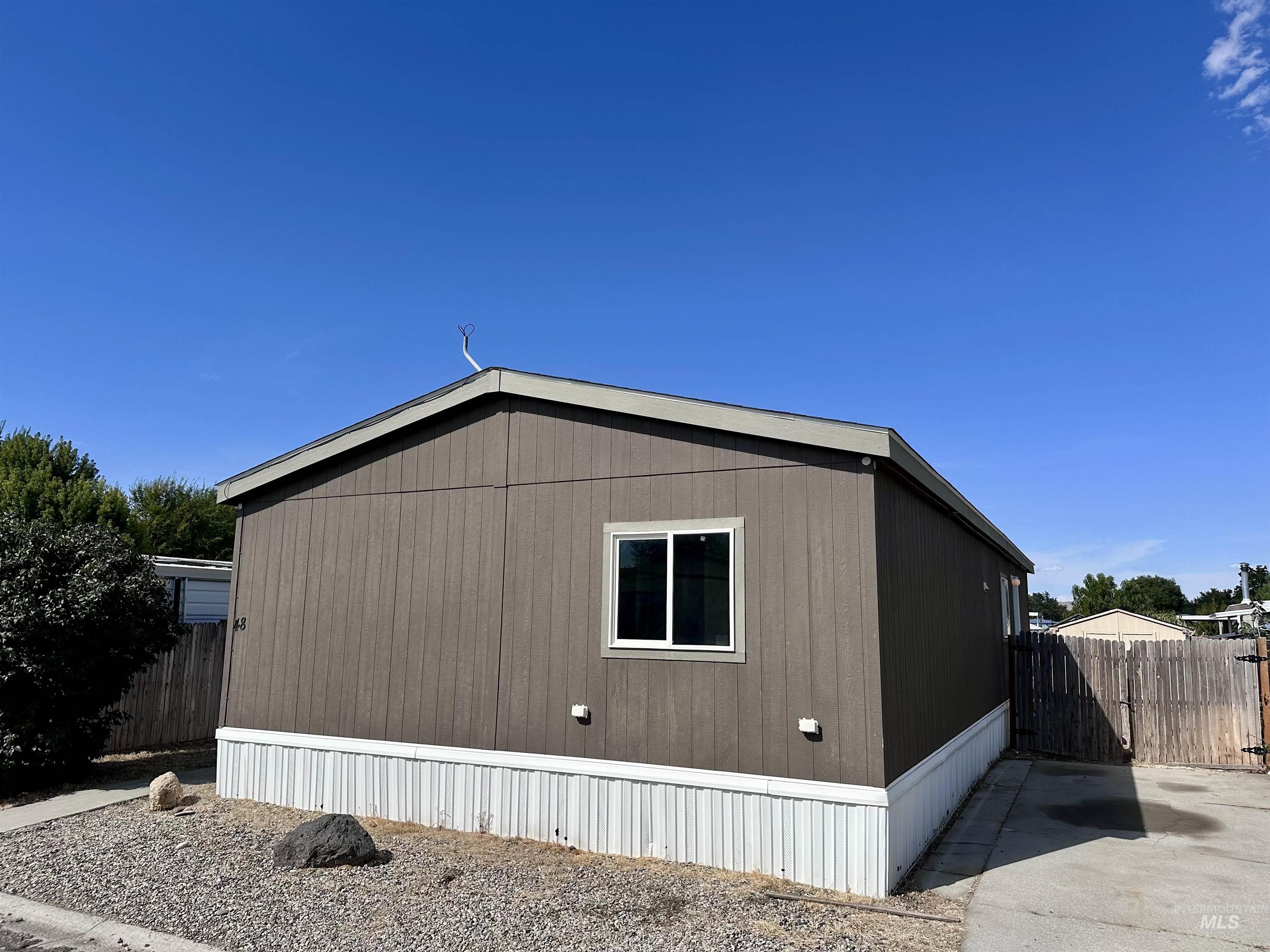 701 Monte Vista Dr Property Photo 3