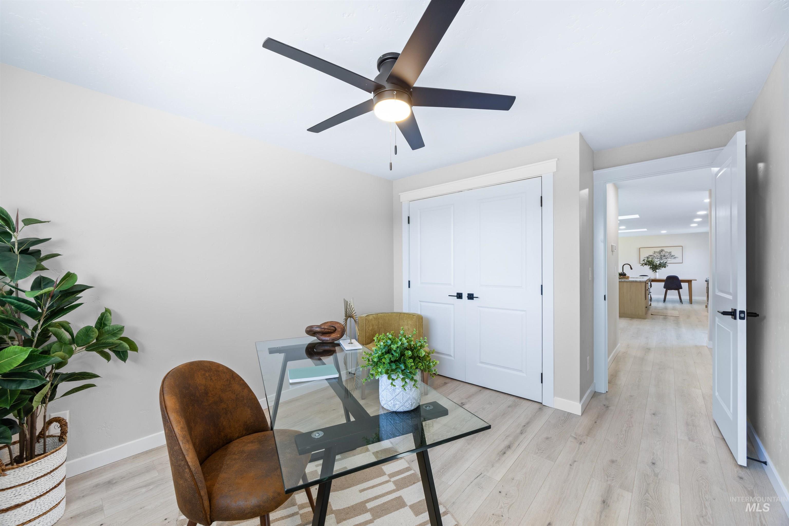 3222 S Heritage Ave Property Photo 41