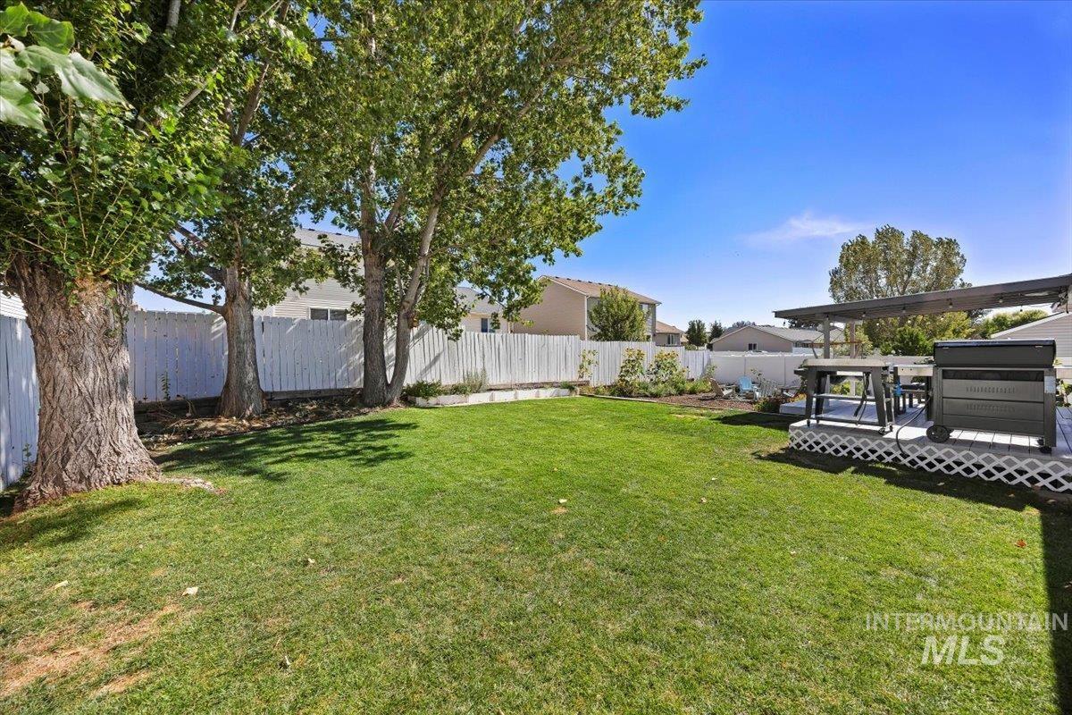 1504 N Evergreen St Property Photo 33