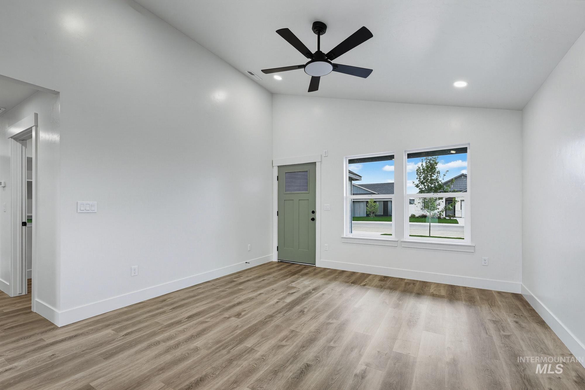 309 N 11th. Property Photo 4