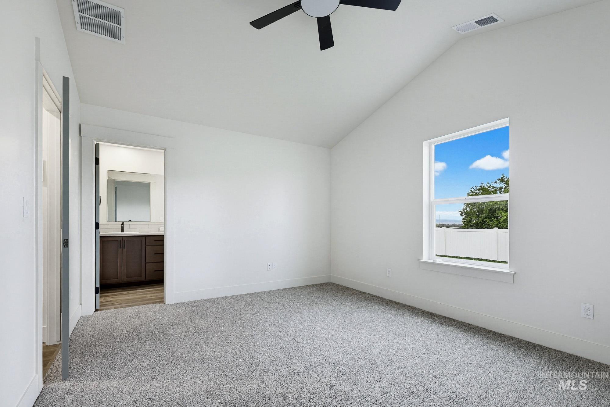 309 N 11th. Property Photo 22