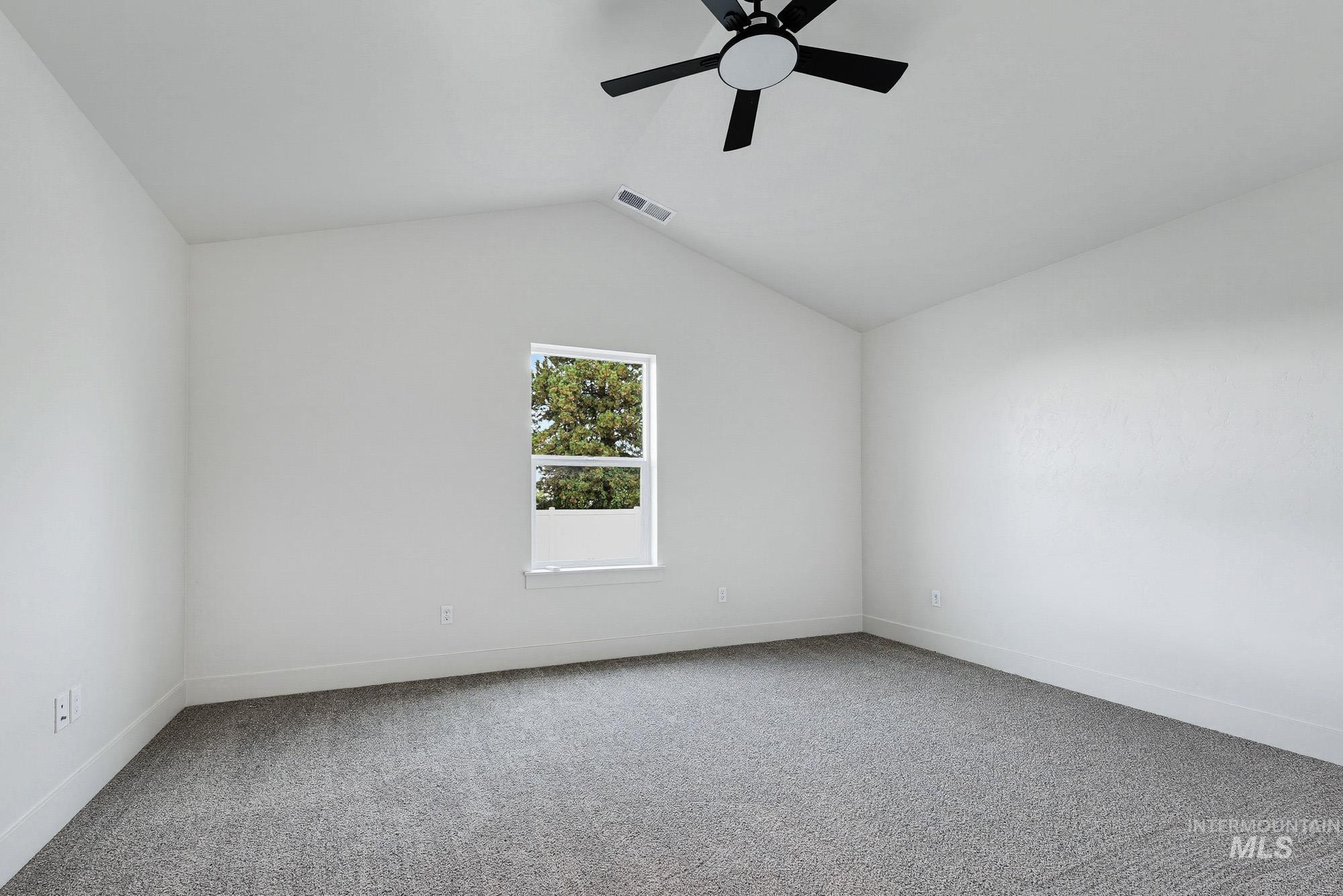 309 N 11th. Property Photo 23