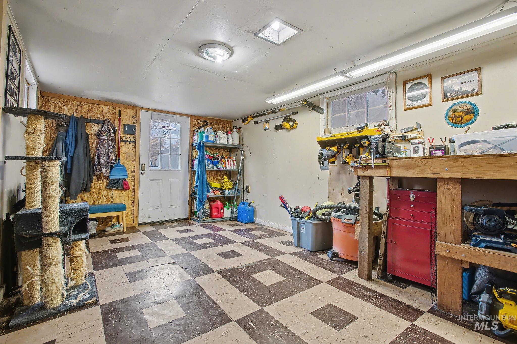 1527 11th Avenue Property Photo 20