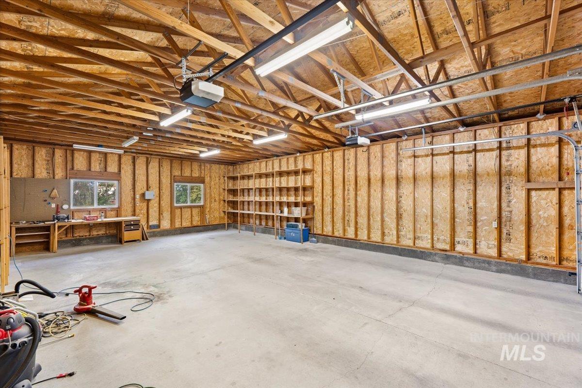 670 E Garfield Property Photo 39