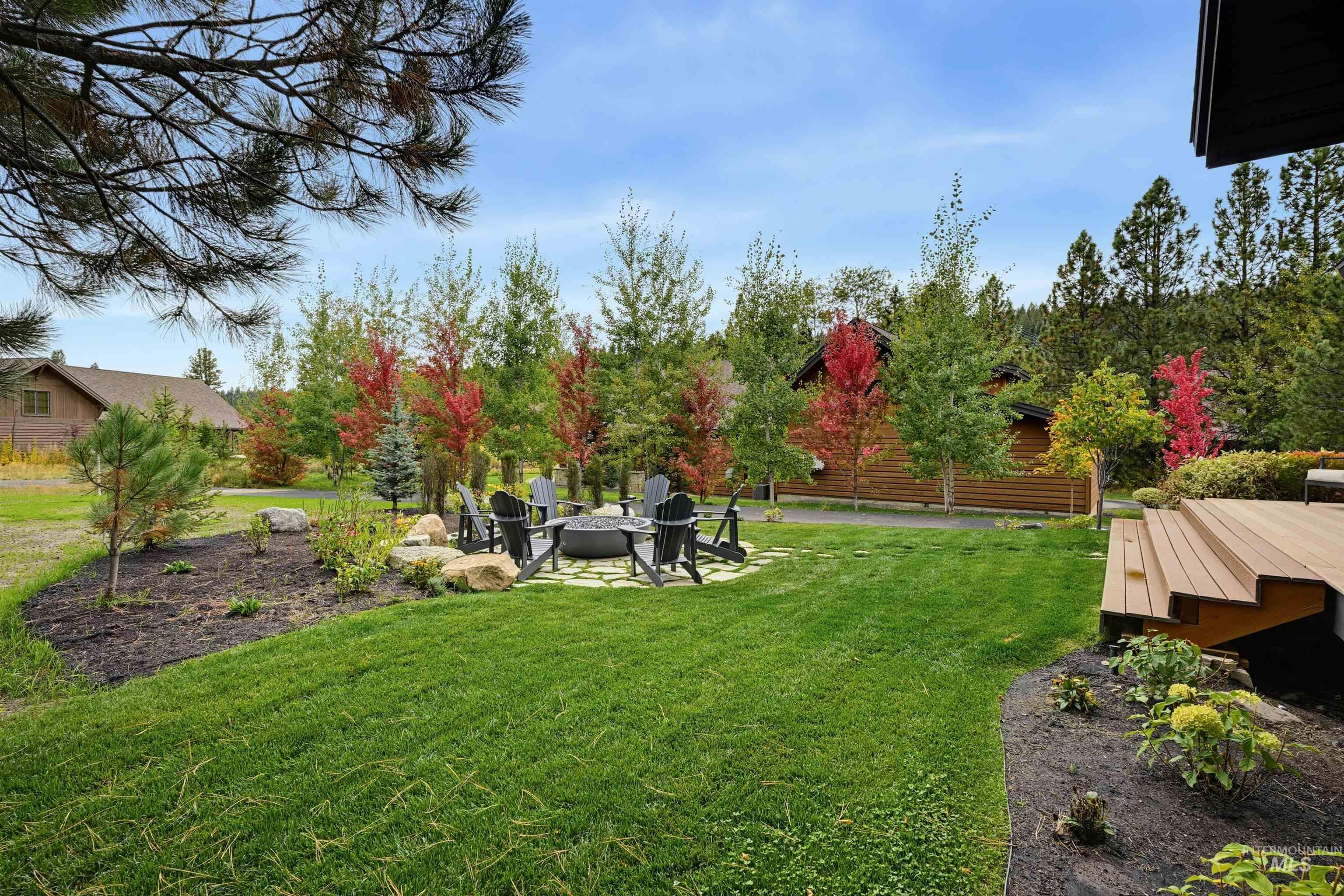3308 Shaggy Mane Ct Property Photo 3