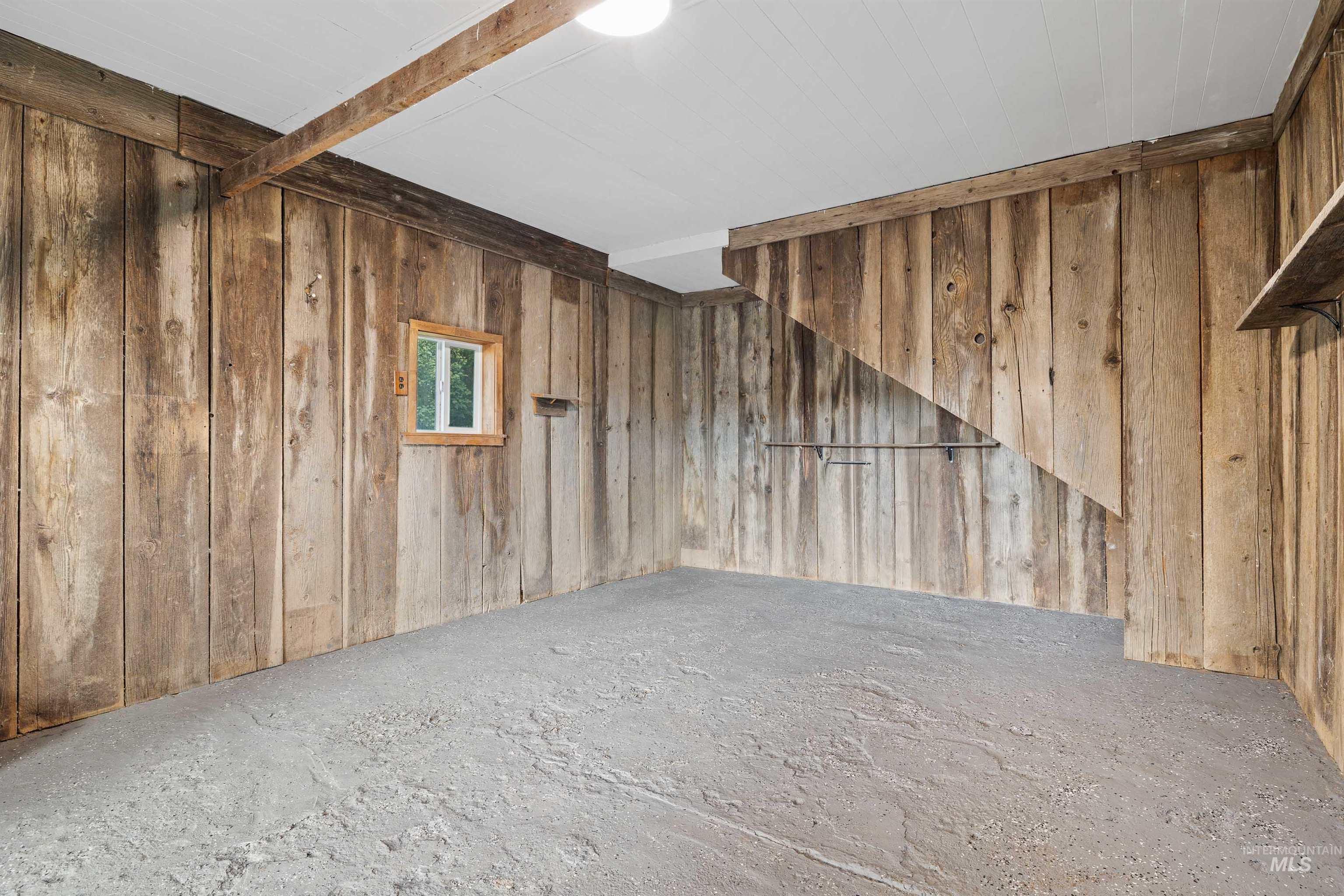 4205 N 1410 E Property Photo 19