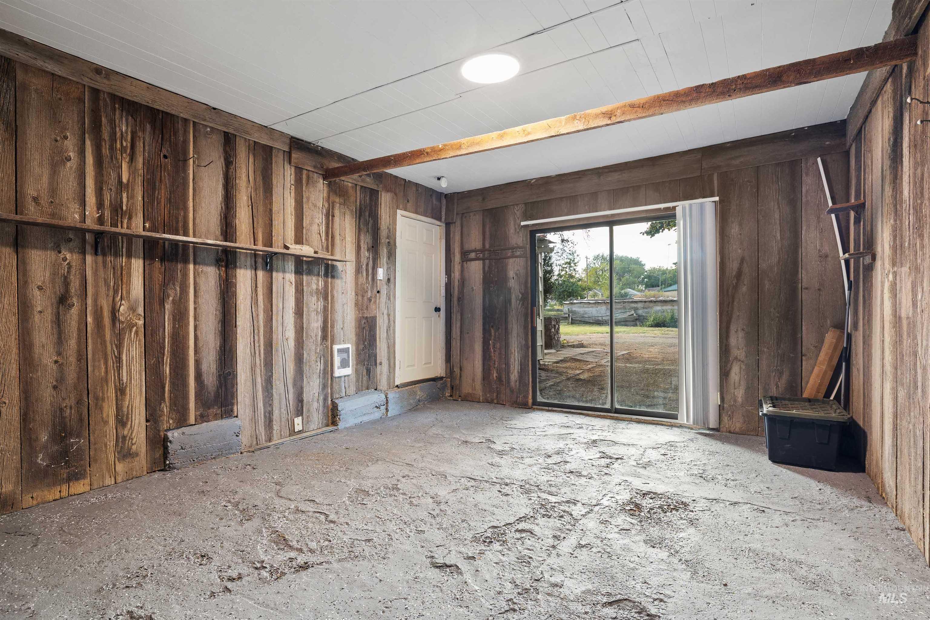 4205 N 1410 E Property Photo 21