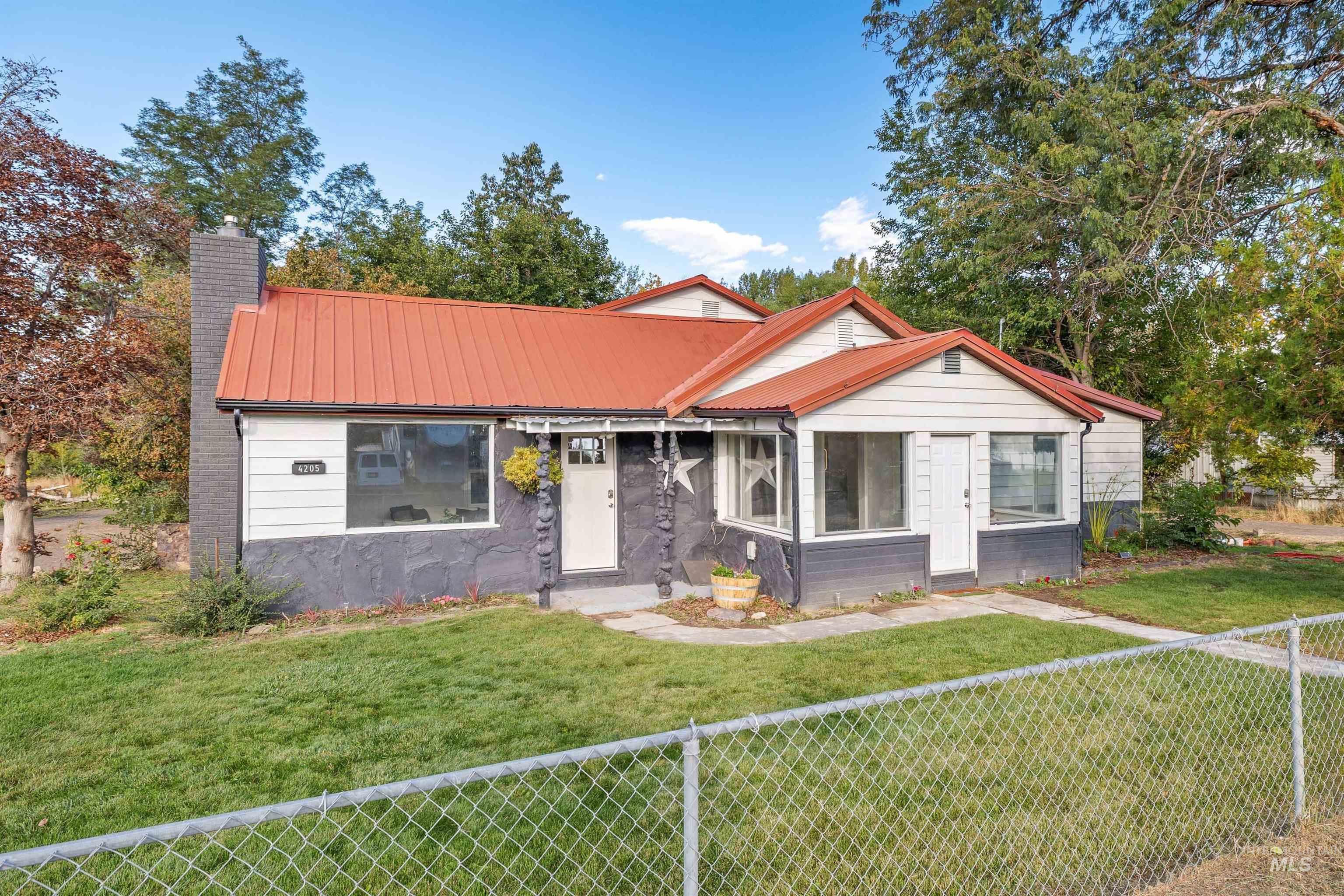 4205 N 1410 E Property Photo 34