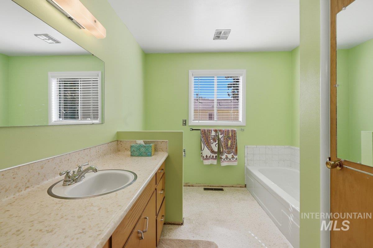 601 N Georgia Ave Property Photo 14