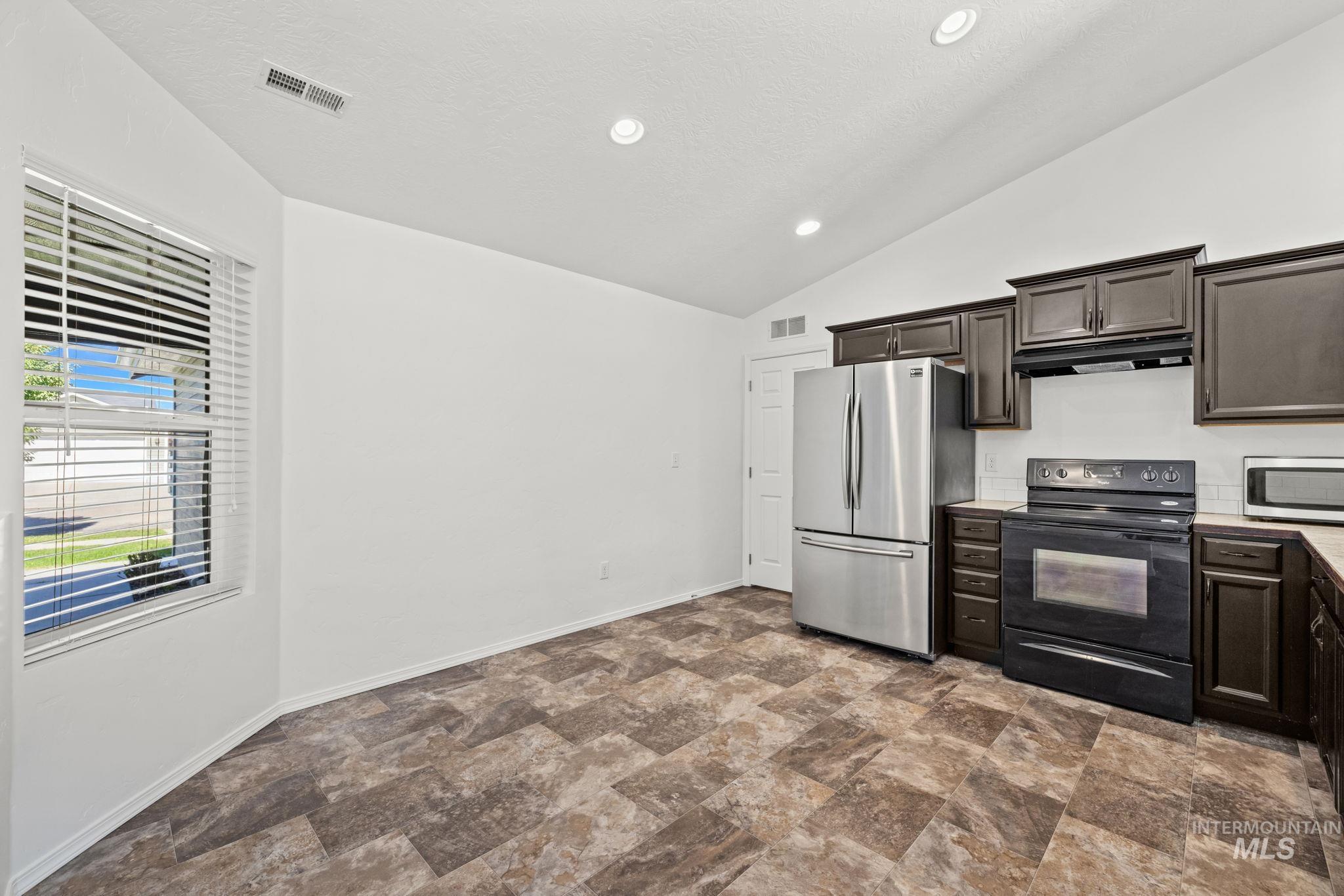 9677 W Stonewood Dr Property Photo 8