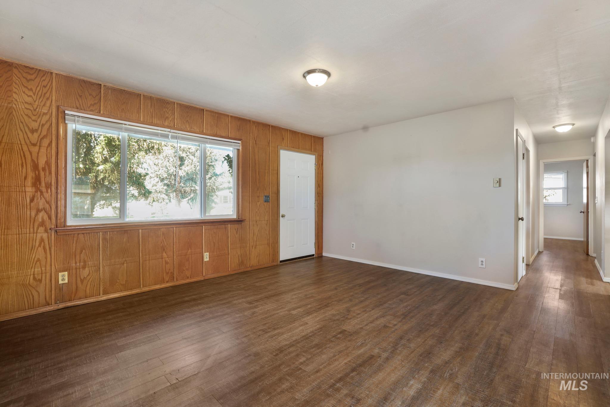 621 Parnell Dr Property Photo 7