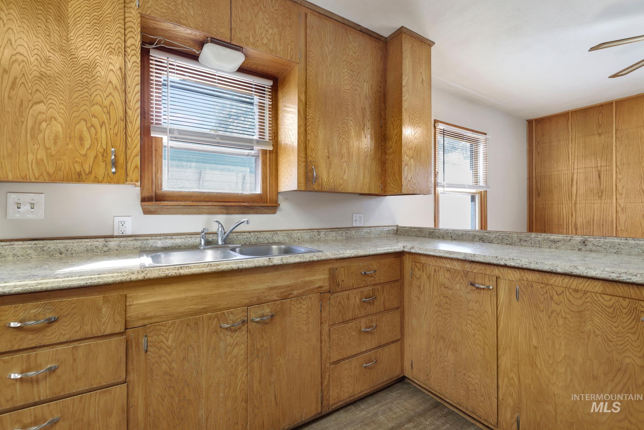 621 Parnell Dr Property Photo 14
