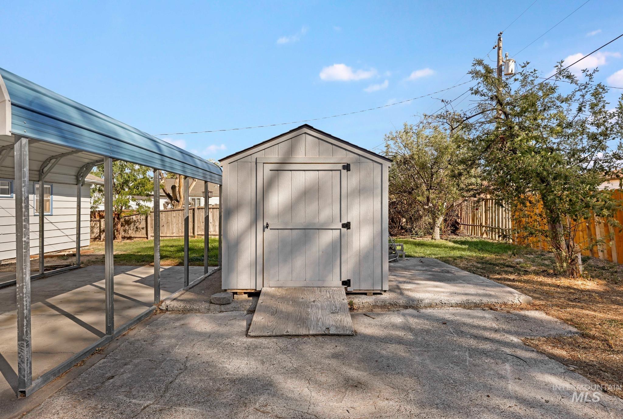 621 Parnell Dr Property Photo 30