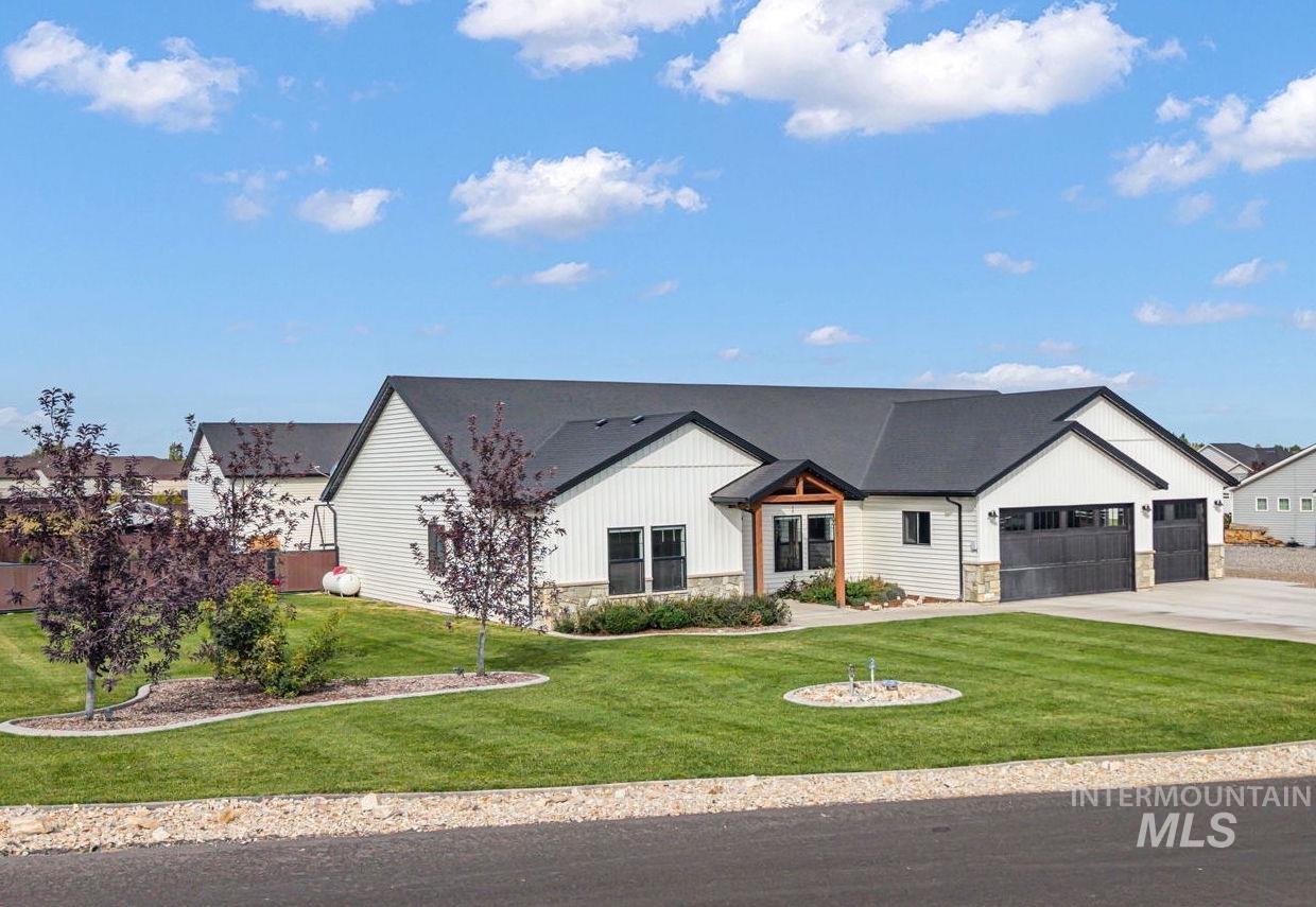 3837 N 2469 E Property Photo 1