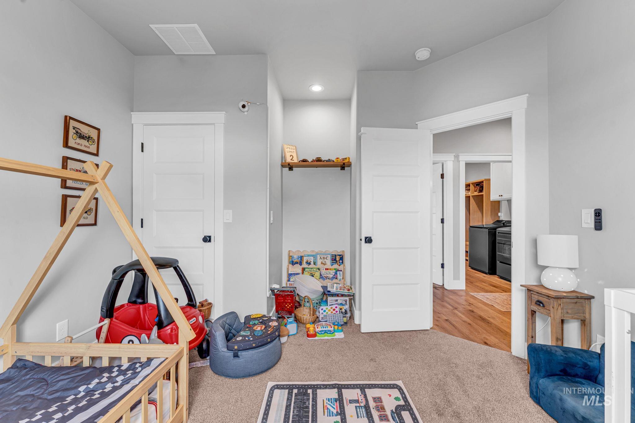 3837 N 2469 E Property Photo 33