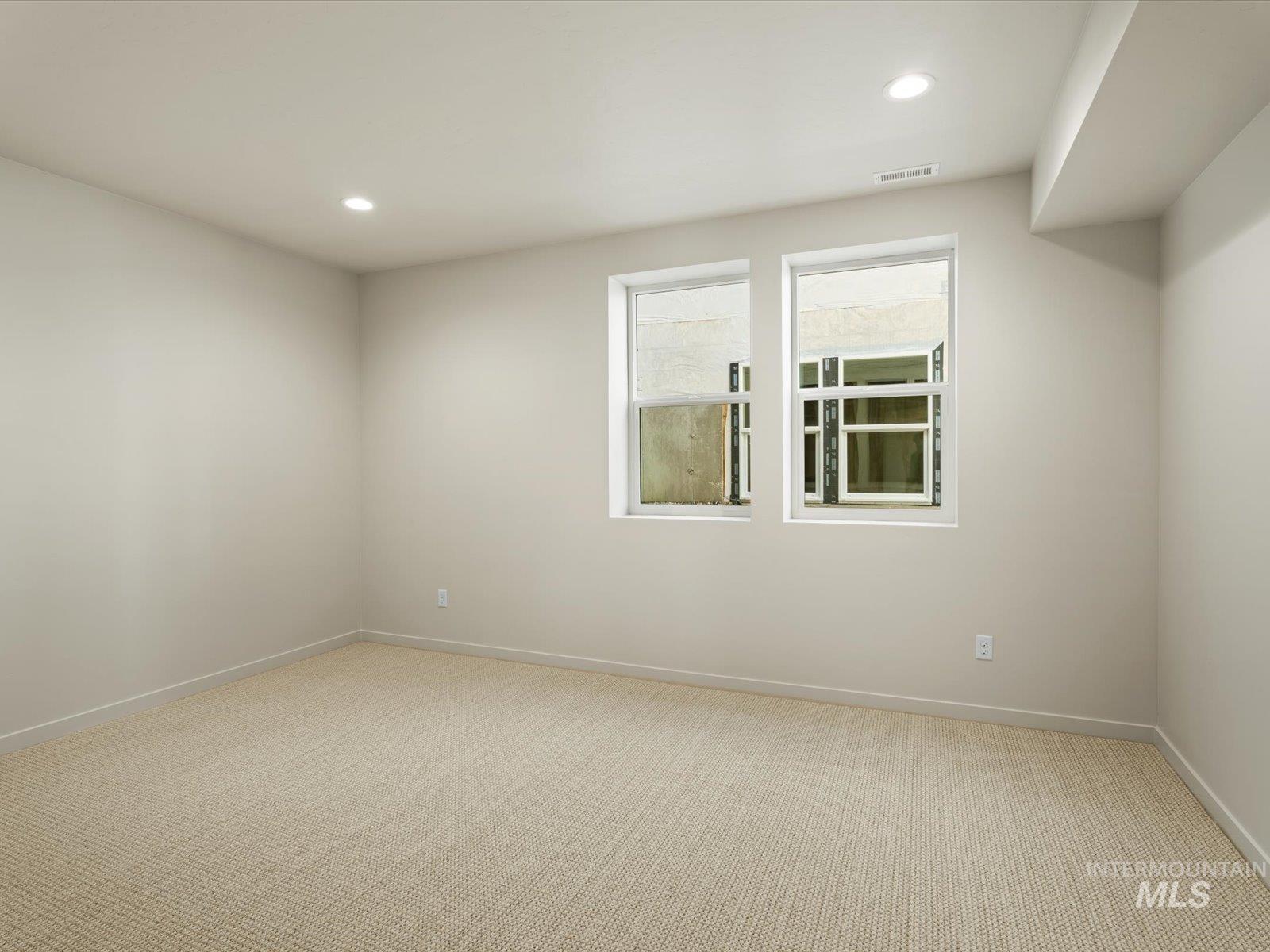 570 E Wagoneer Dr Property Photo 38