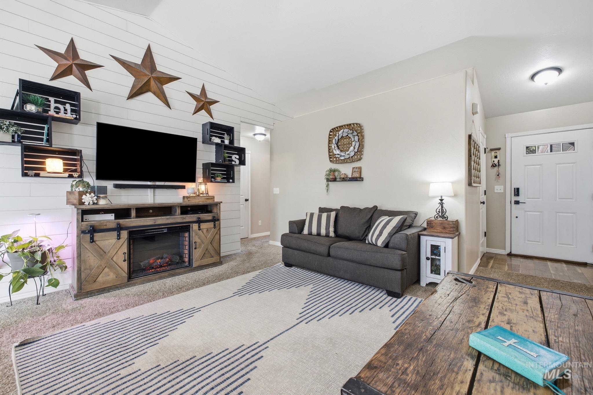 1009 Lauren Lane Property Photo 20