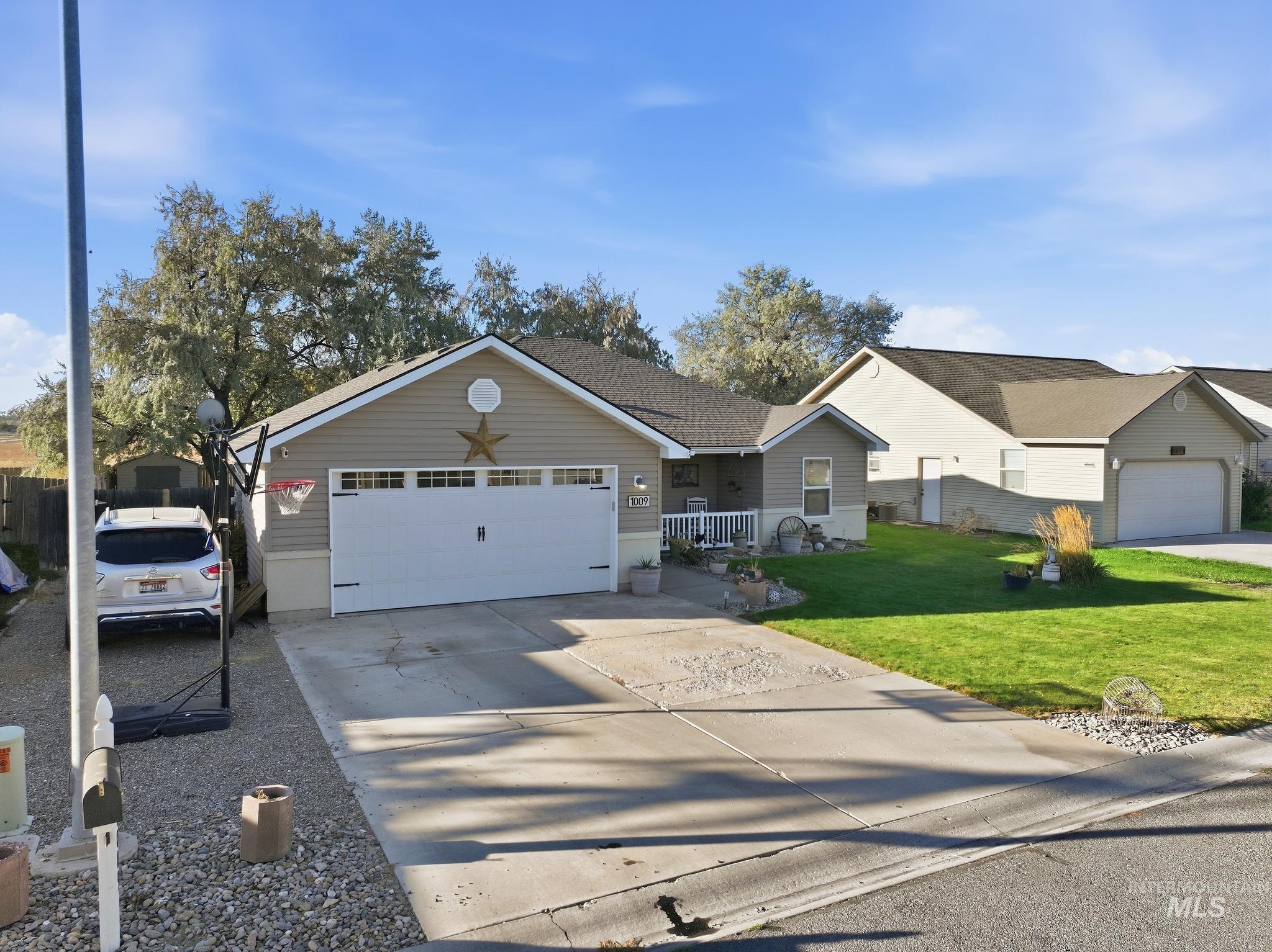 1009 Lauren Lane Property Photo 43