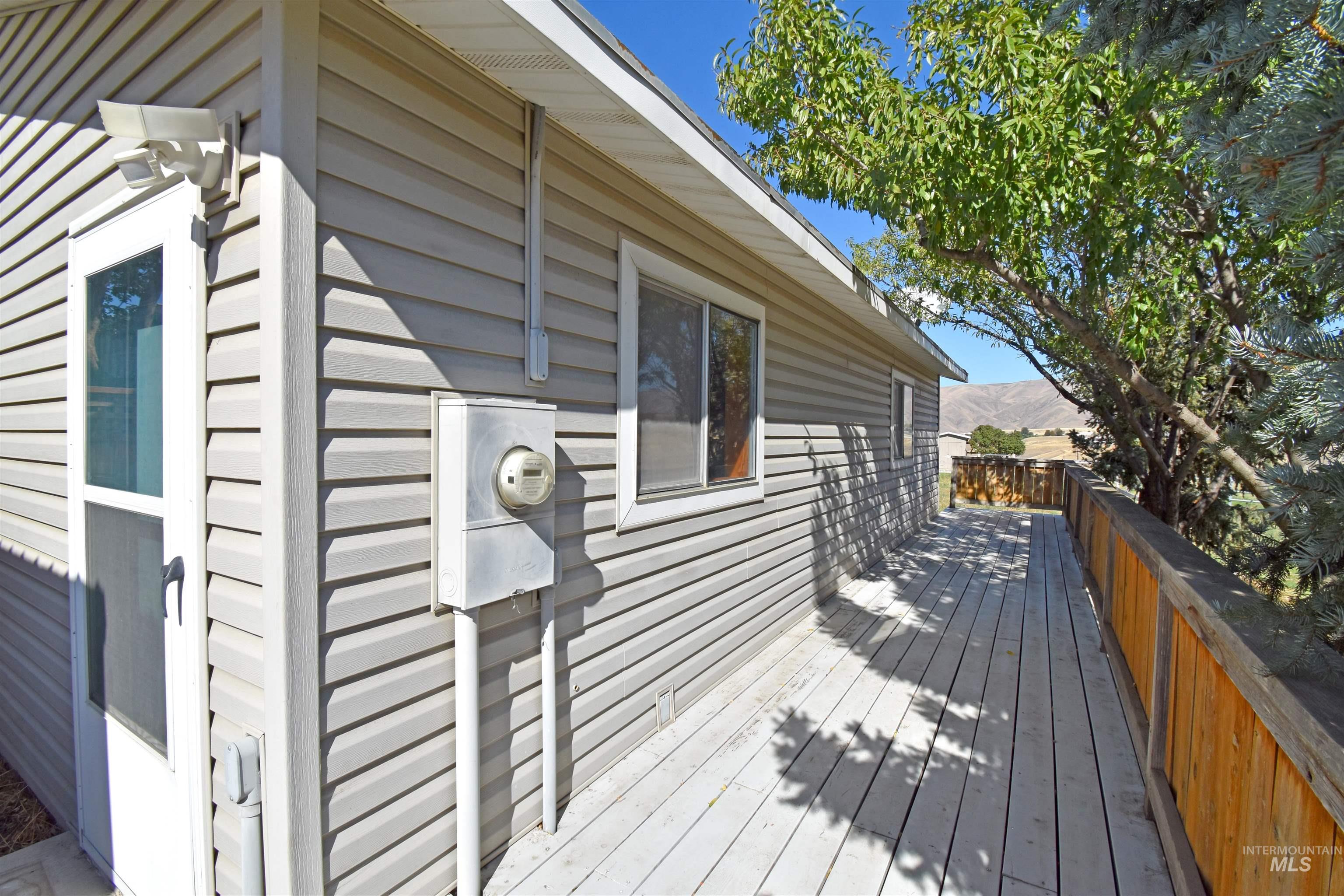 2795 Ben Johnson Road Property Photo 5