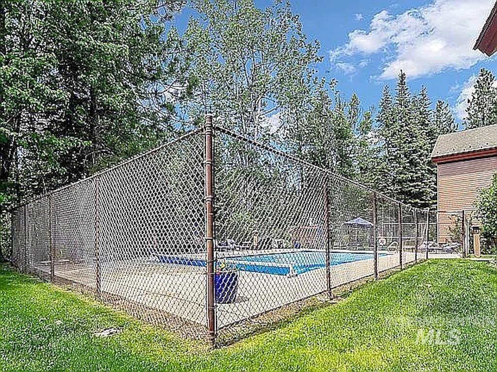 302 Mather Rd Property Photo 12