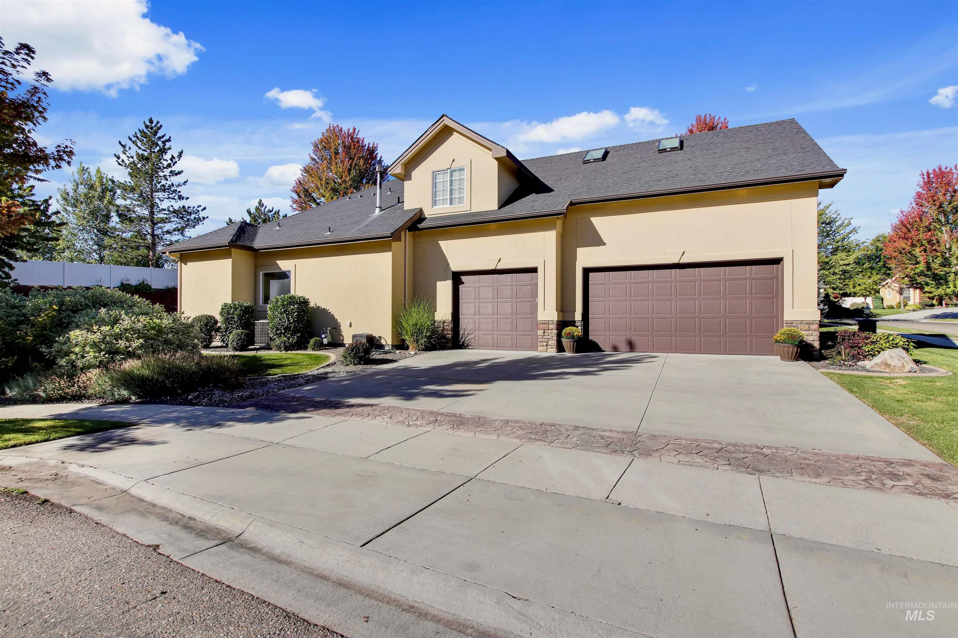 3150 S Glacier Bay Way Property Photo 4