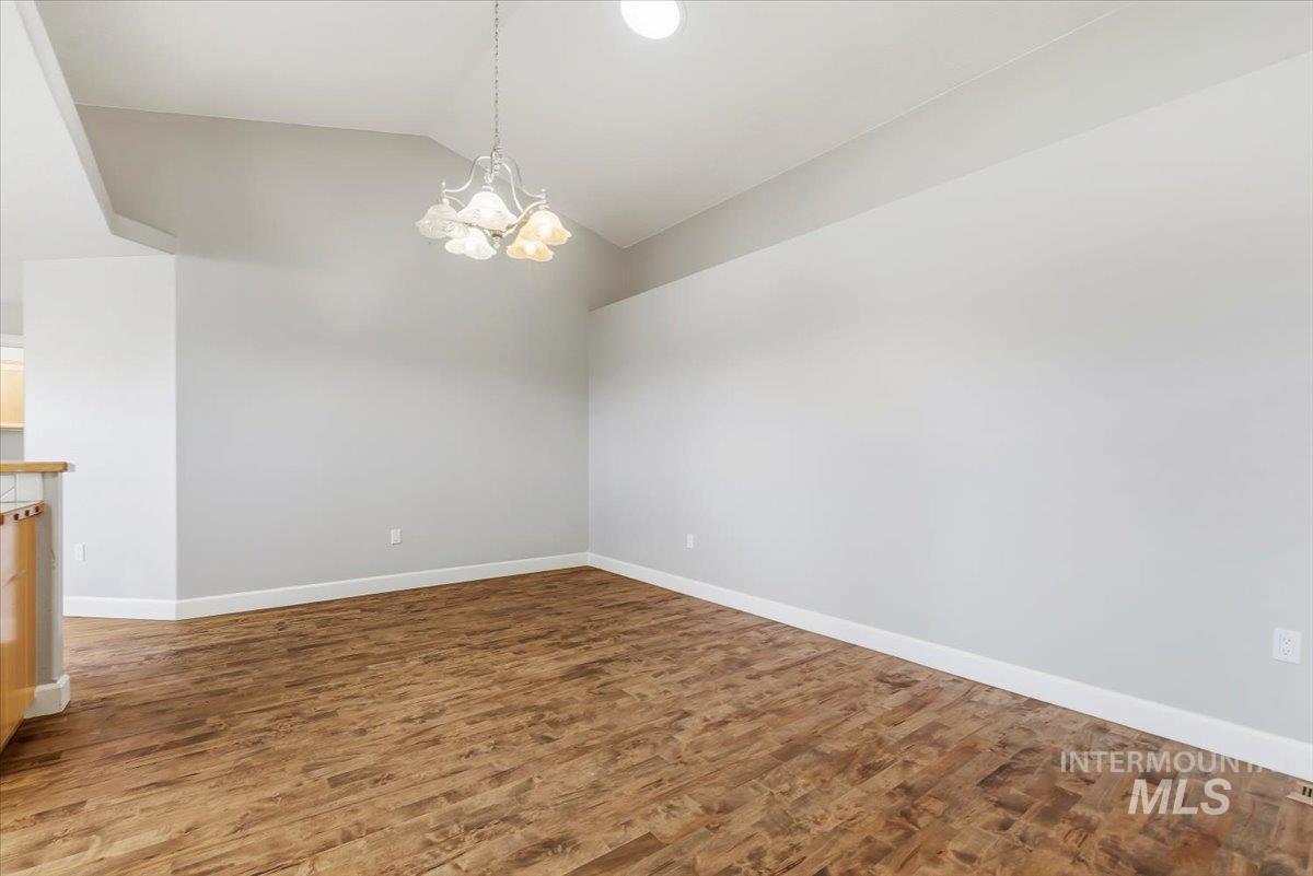 24240 Tiger Lane Property Photo 9