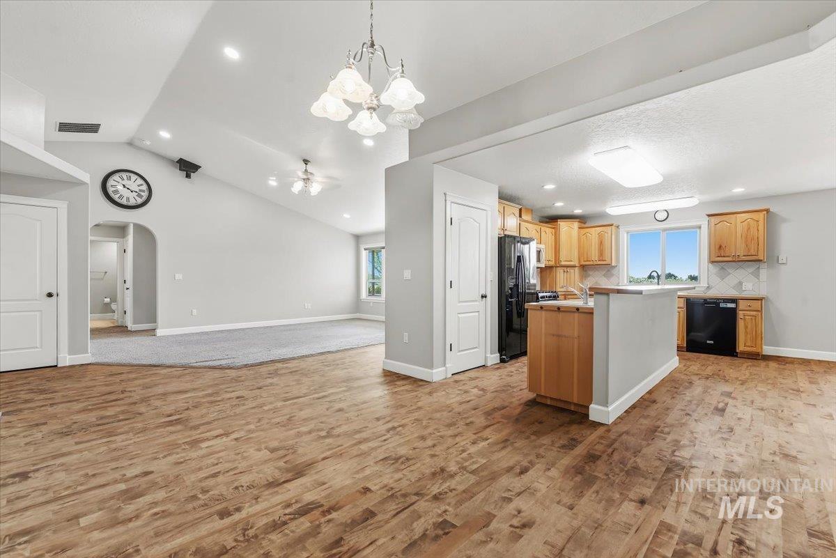 24240 Tiger Lane Property Photo 10