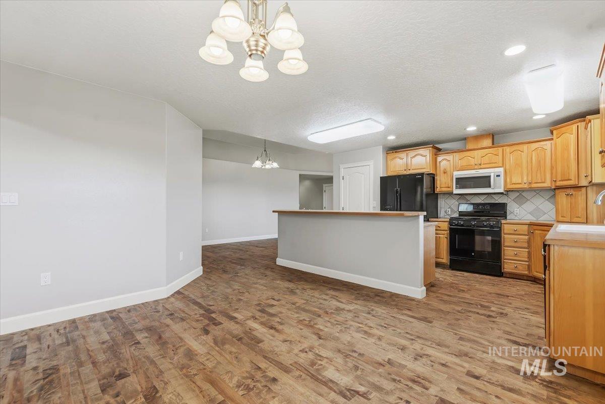 24240 Tiger Lane Property Photo 11