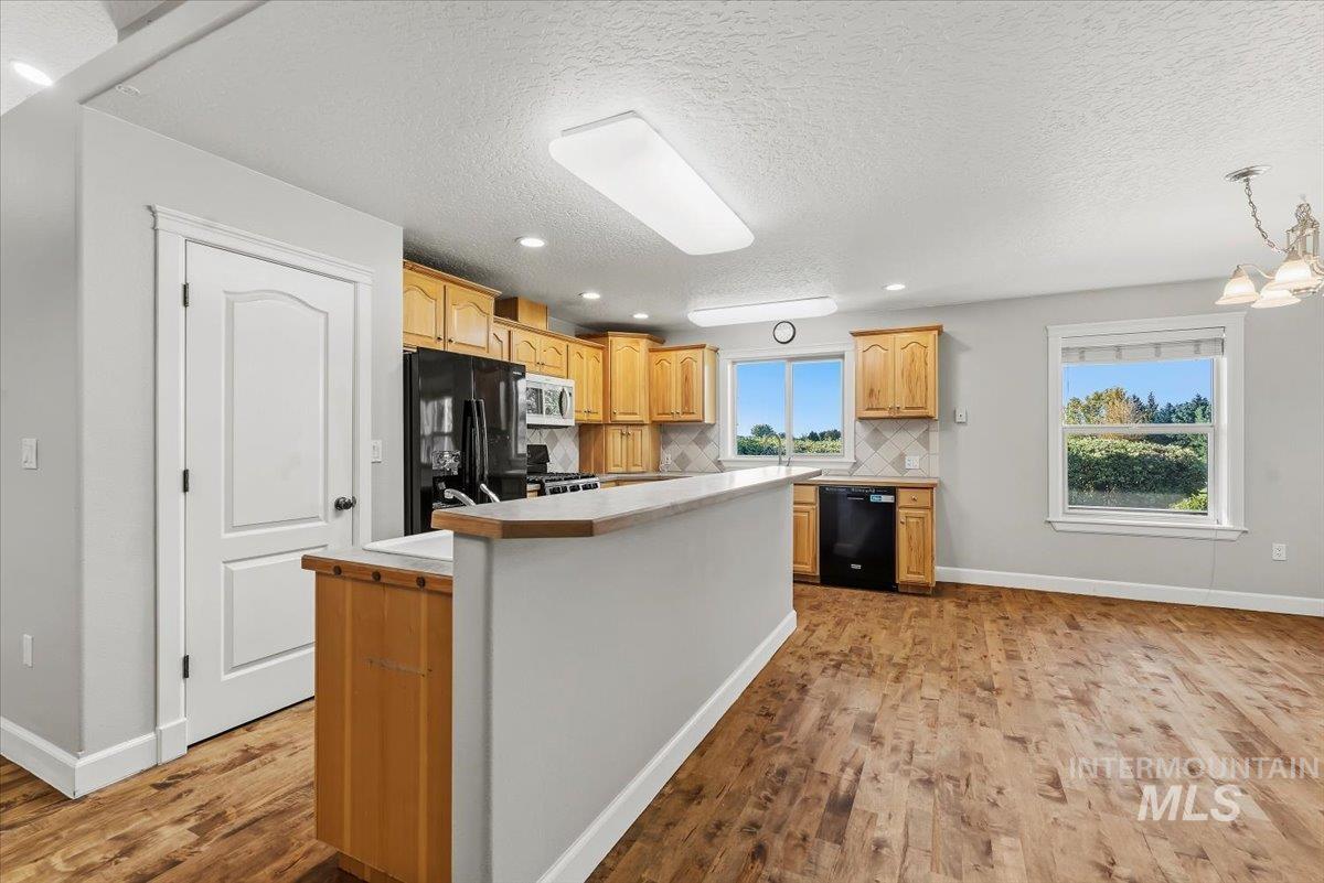 24240 Tiger Lane Property Photo 13