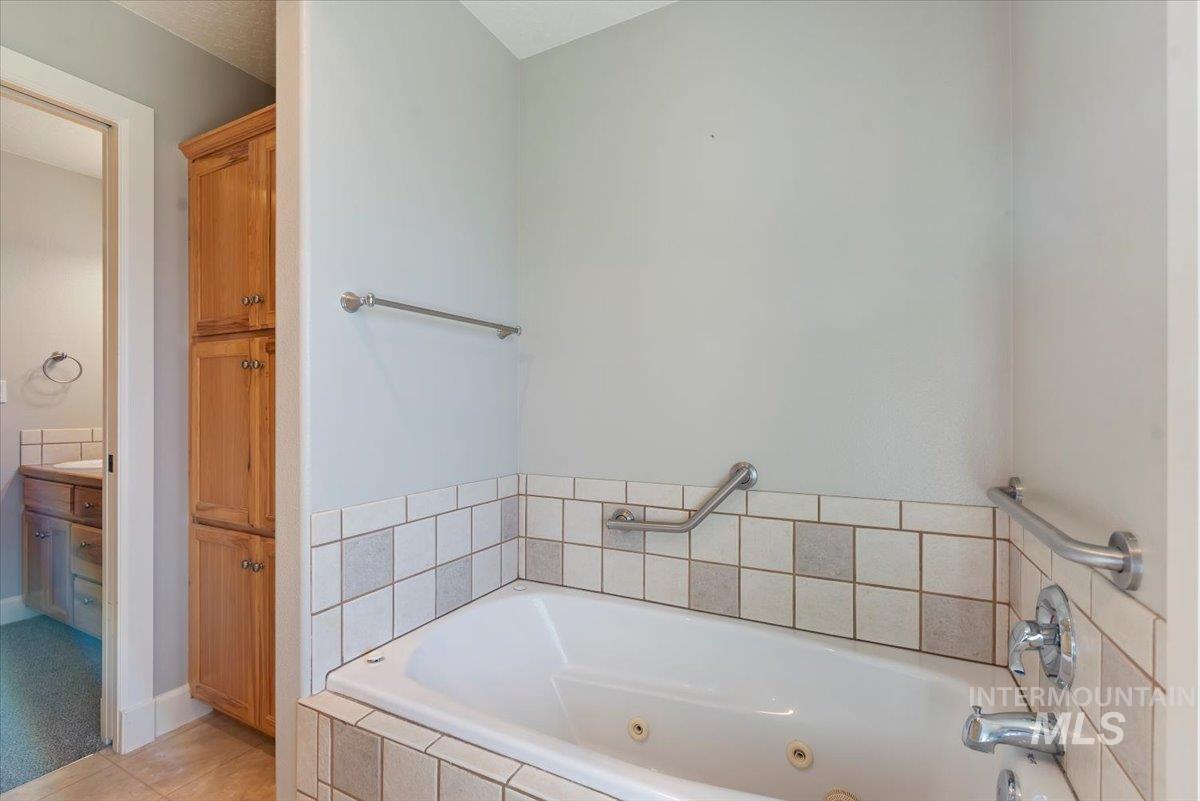 24240 Tiger Lane Property Photo 21