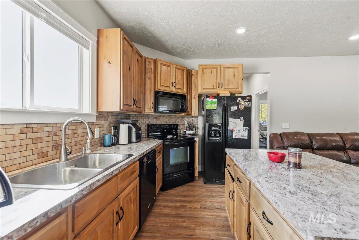 24240 Tiger Lane Property Photo 40