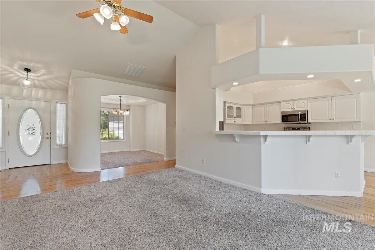 3314 S Raintree Property Photo 6