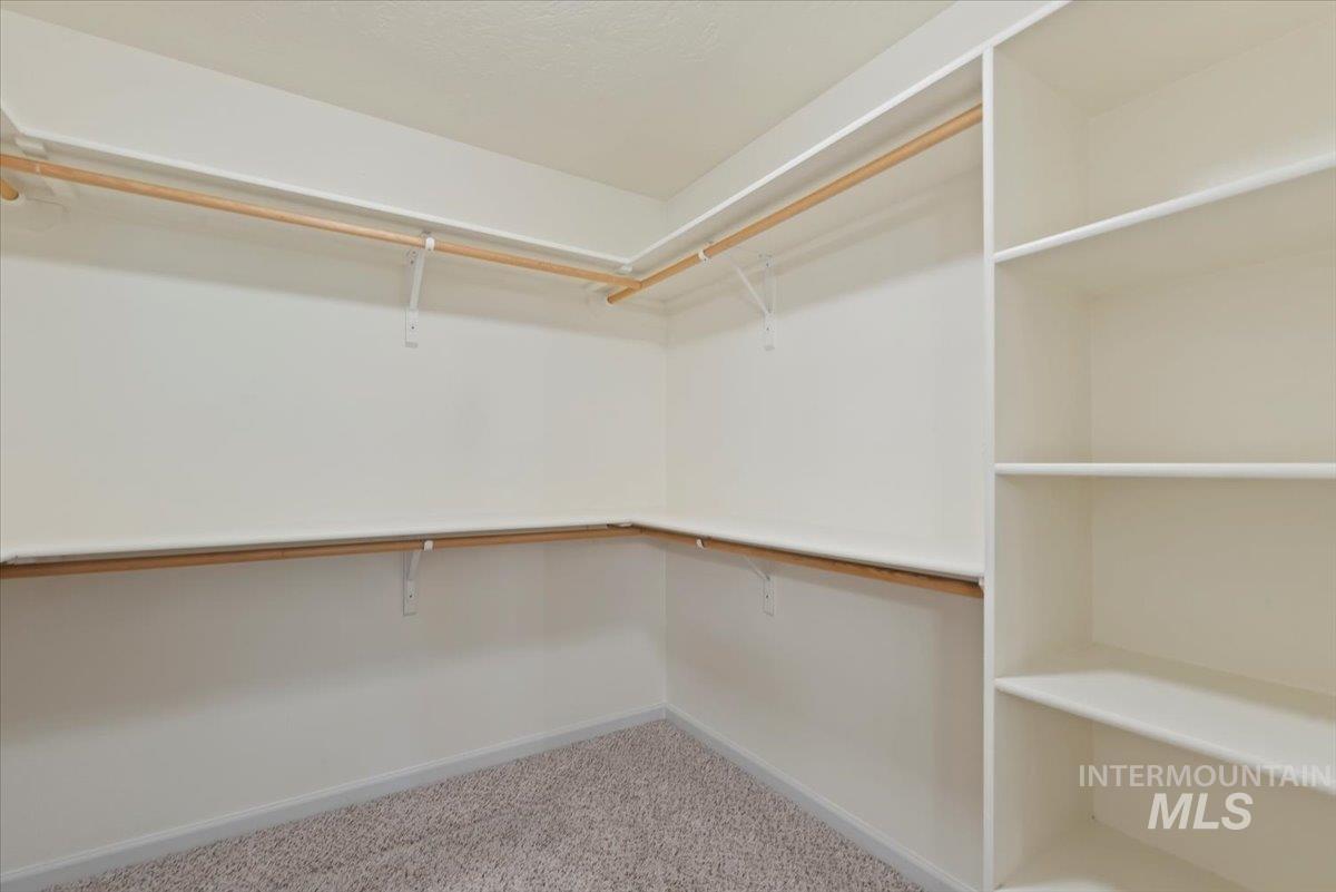3314 S Raintree Property Photo 18