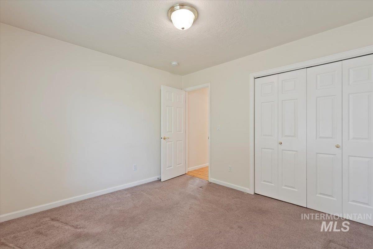 3314 S Raintree Property Photo 22