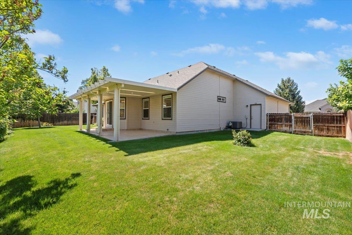 3314 S Raintree Property Photo 27