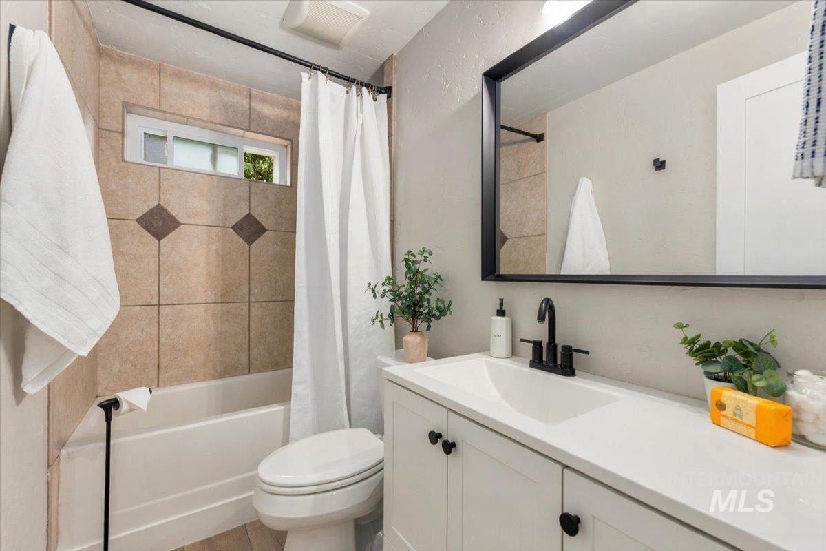 10028 W Cayuse Ln. Property Photo 32