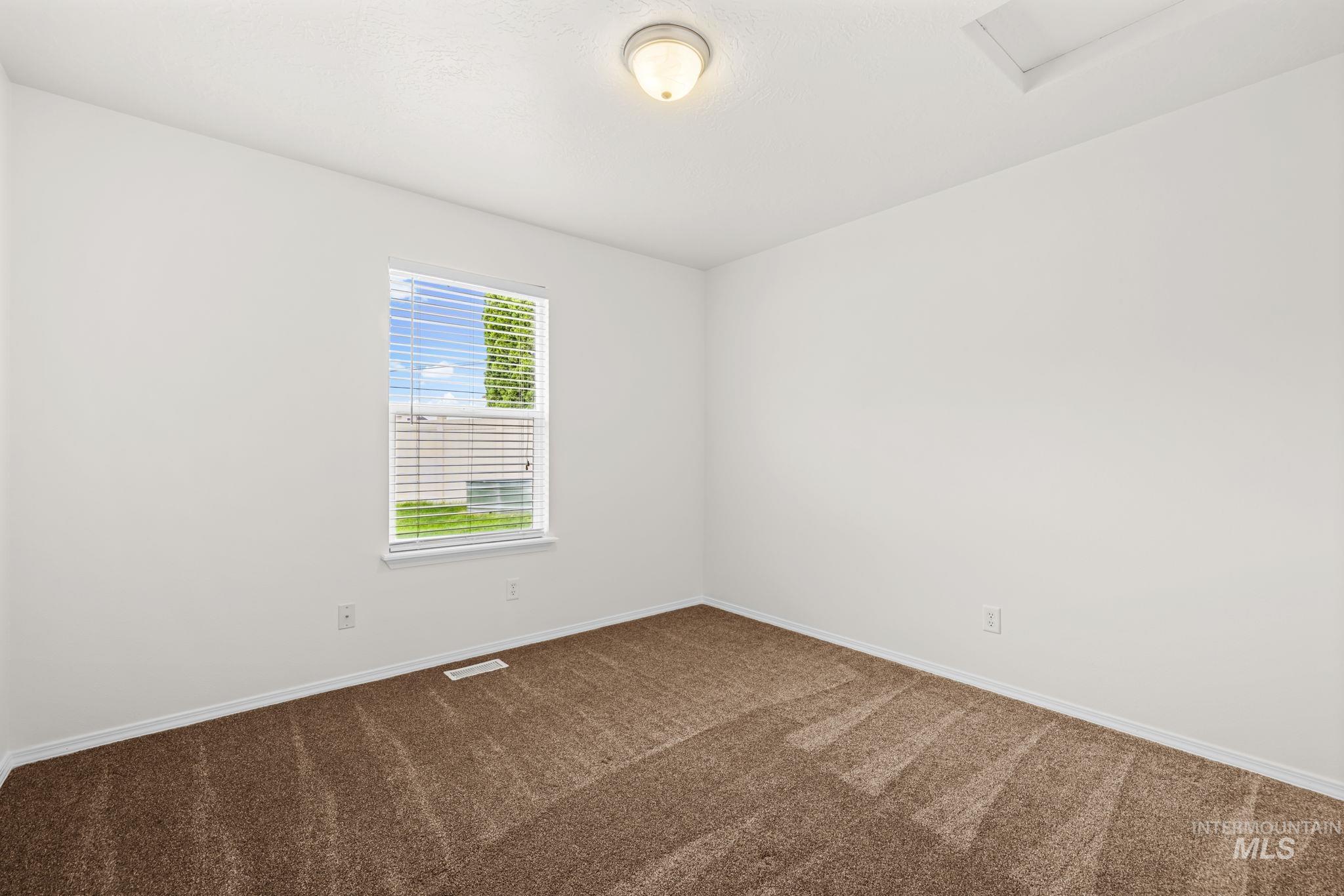 16979 N Kettering Ct Property Photo 28