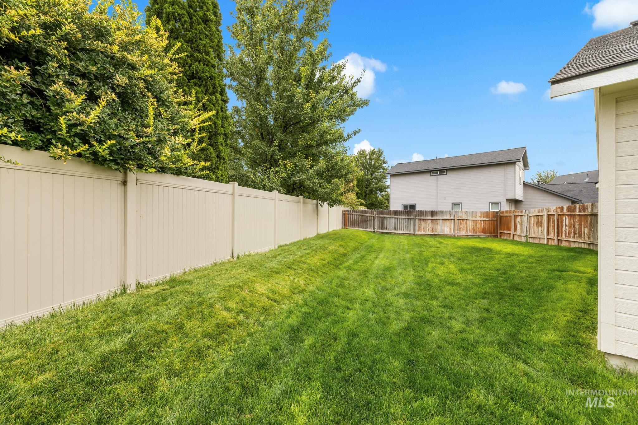 16979 N Kettering Ct Property Photo 41