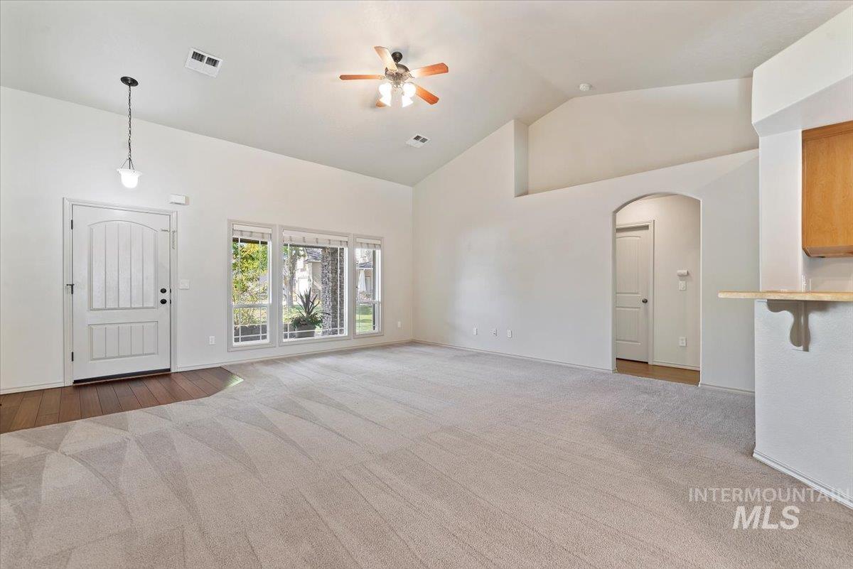 756 E Wild Lilac Ct Property Photo 7