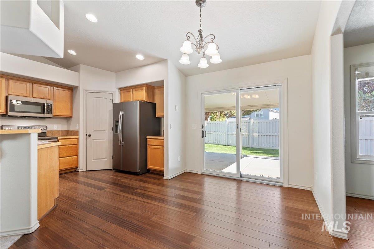 756 E Wild Lilac Ct Property Photo 13