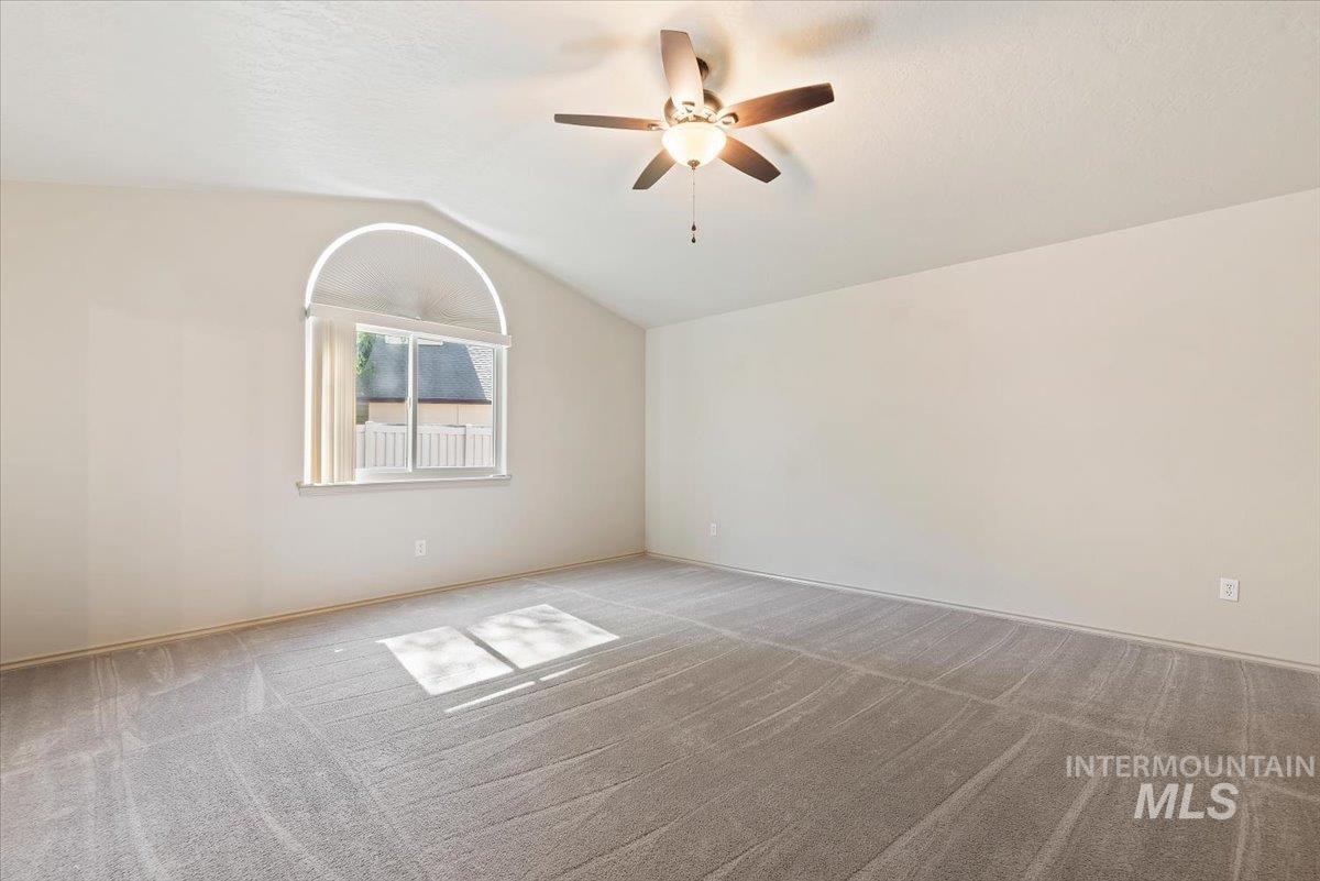 756 E Wild Lilac Ct Property Photo 18