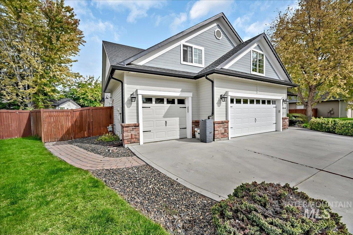 14554 W Woodspring Dr Property Photo 3